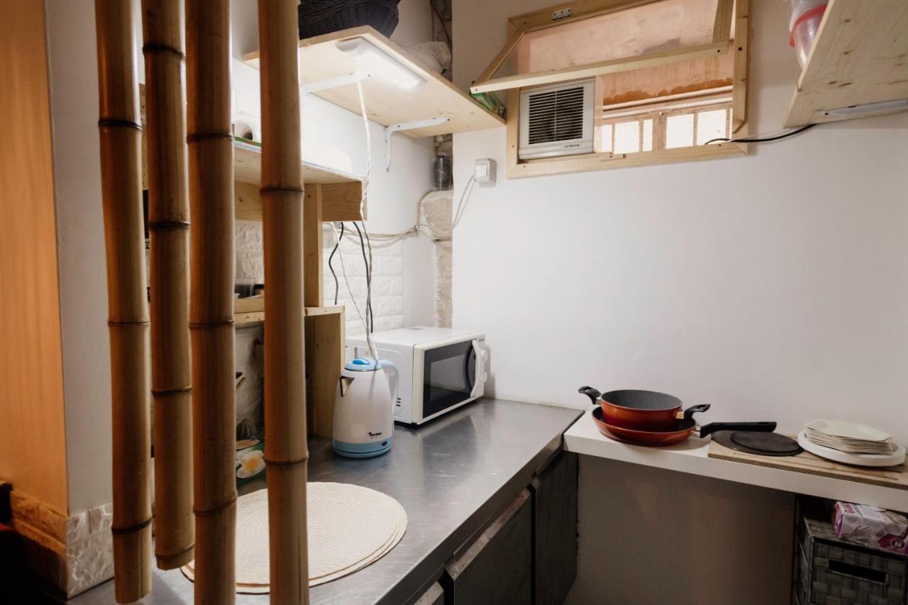 A Stare - Stone Apartment In The Historic Center - モルフェッタ エクステリア 写真