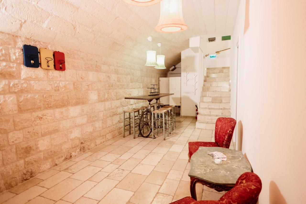 A Stare - Stone Apartment In The Historic Center - モルフェッタ エクステリア 写真