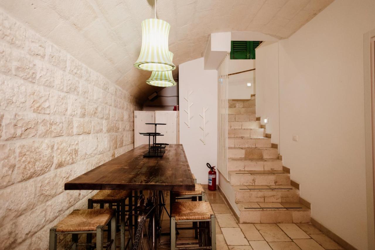 A Stare - Stone Apartment In The Historic Center - モルフェッタ エクステリア 写真